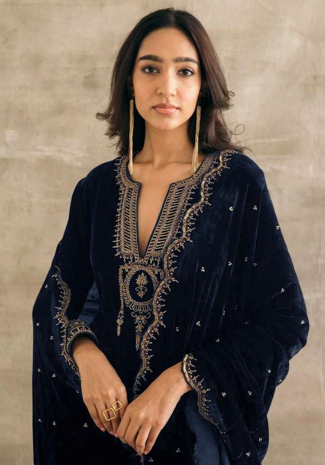 HIT DEISGN OF VELEVT  D NO: 105 ABC  by  DEEPSY SUITS